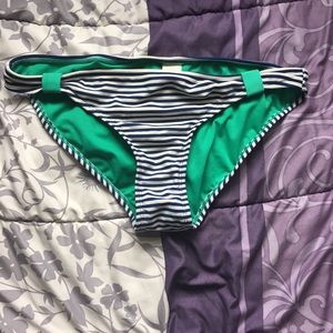Bottom bikini. White with blue stripes